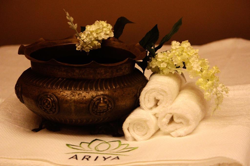 Ariya Hotel Тхимпху Екстериор снимка