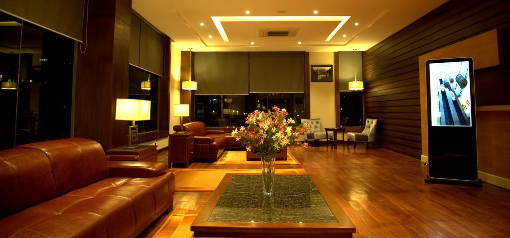 Ariya Hotel Тхимпху Екстериор снимка