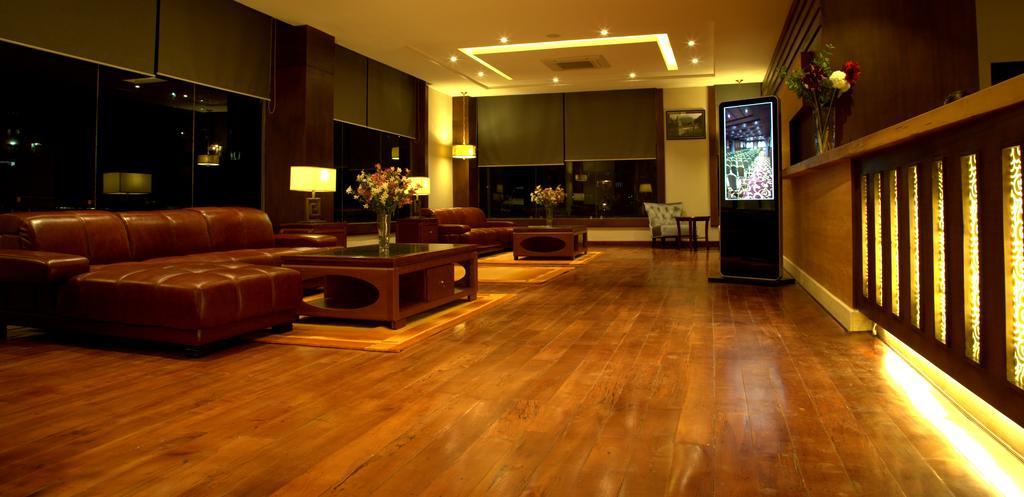 Ariya Hotel Тхимпху Екстериор снимка